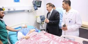 محافظ المنوفية يزور مصابي حادث الإقليمي بمستشفي الجراحات المتخصصة بشبين الكوم - ترند نيوز